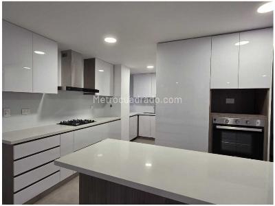 Apartamento en venta en Otraparte, Envigado · foto 2 de 13