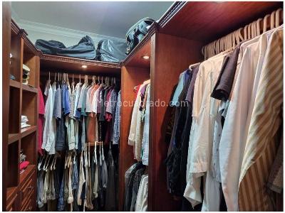 Casa de 4 alcobas en venta en Loma Del Chocho, Envigado, 382 m² · foto 9 de 19