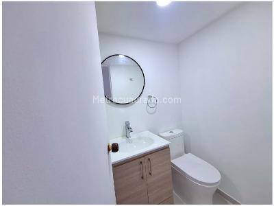 Apartamento de 3 alcobas en venta en Loma De San Julian, Medellín, 90 m² · foto 11 de 20