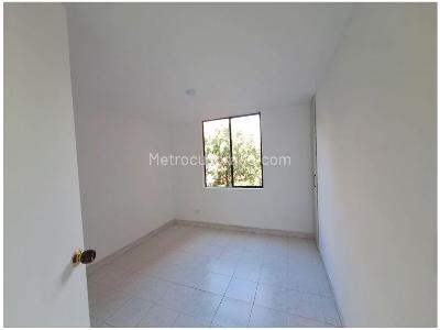 Apartamento de 3 alcobas en venta en Loma De San Julian, Medellín, 90 m² · foto 14 de 20