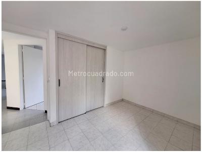 Apartamento de 3 alcobas en venta en Loma De San Julian, Medellín, 90 m² · foto 15 de 20