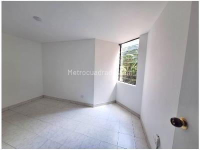 Apartamento de 3 alcobas en venta en Loma De San Julian, Medellín, 90 m² · foto 17 de 20