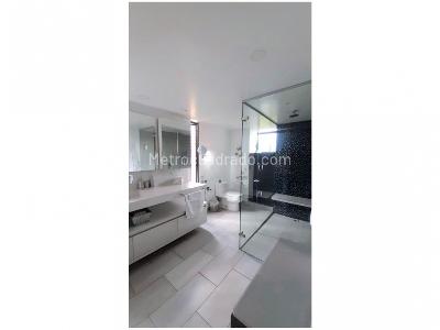 Apartamento de 3 alcobas en venta en Tv Superior, Medellín, 315 m² · foto 18 de 20