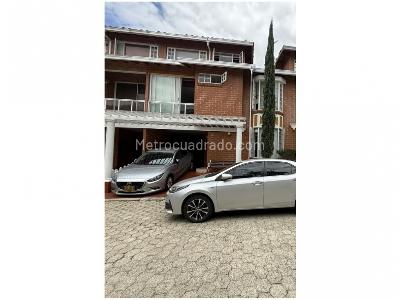 Casa en venta en La Concha, Medellín · foto 3 de 20