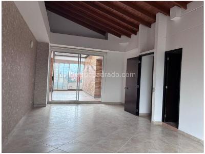 Apartamento de 3 alcobas en venta en El Nogal, Medellín, 245 m² · foto 3 de 19