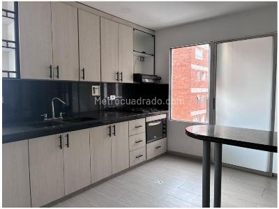 Apartamento de 3 alcobas en venta en El Nogal, Medellín, 245 m² · foto 14 de 19