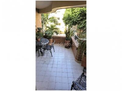Apartamento de 4 alcobas en venta en Laureles, Medellín, 250 m² · foto 3 de 20