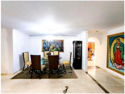 Apartamento de 4 alcobas en venta en Laureles, Medellín, 250 m² · foto 6 de 20
