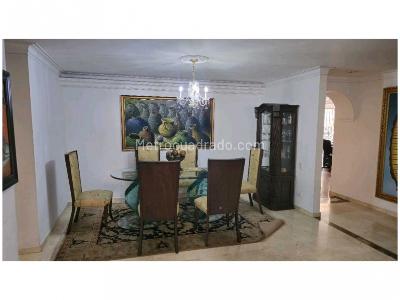 Apartamento de 4 alcobas en venta en Laureles, Medellín, 250 m² · foto 9 de 20