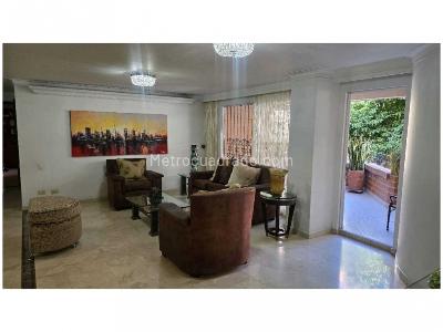 Apartamento de 4 alcobas en venta en Laureles, Medellín, 250 m² · foto 10 de 20