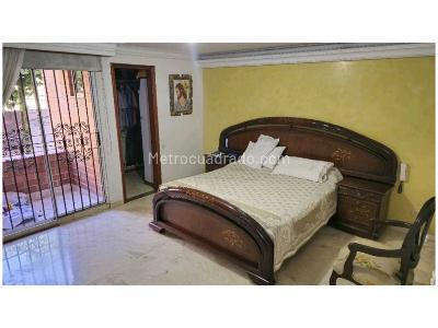 Apartamento de 4 alcobas en venta en Laureles, Medellín, 250 m² · foto 14 de 20