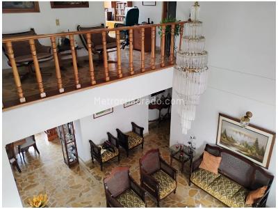 Apartamento en venta en Santa Teresita, Medellín · foto 4 de 13