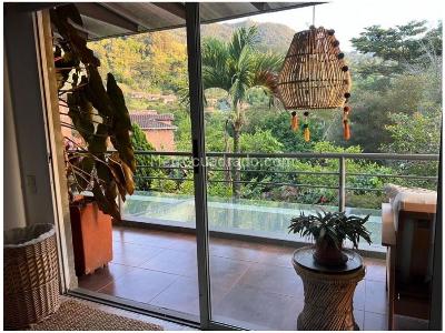 Casa de 4 alcobas en venta en Envigado, Envigado, 194 m² · foto 3 de 20