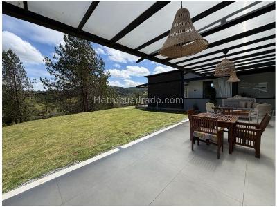 Casa de 3 alcobas en venta en Alto Del Escobero, Envigado, 1577 m² · foto 6 de 20