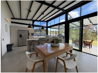 Casa de 3 alcobas en venta en Alto Del Escobero, Envigado, 1577 m² · foto 12 de 20