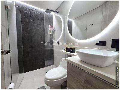 Apartamento de 3 alcobas en venta en Loma De Los Mesa, Envigado, 134 m² · foto 16 de 17