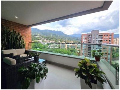 Apartamento de 3 alcobas en venta en Loma De Los Mesa, Envigado, 134 m² · foto 2 de 17