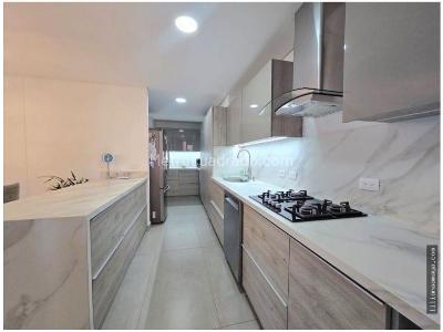 Apartamento de 3 alcobas en venta en Loma De Los Mesa, Envigado, 134 m² · foto 6 de 17