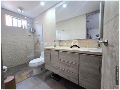 Apartamento de 3 alcobas en venta en Loma De Los Mesa, Envigado, 134 m² · foto 11 de 17