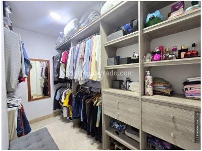 Apartamento de 3 alcobas en venta en Loma De Los Mesa, Envigado, 134 m² · foto 12 de 17