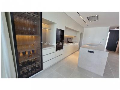 Apartamento de 3 alcobas en venta en San Lucas, Envigado, 167 m² · foto 4 de 20