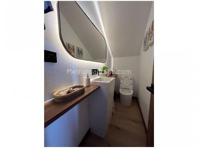 Apartamento de 3 alcobas en venta en Loma Del Campestre, Medellín, 323 m² · foto 5 de 20