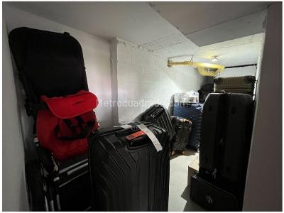 Apartamento de 3 alcobas en venta en Loma Del Campestre, Medellín, 323 m² · foto 7 de 20