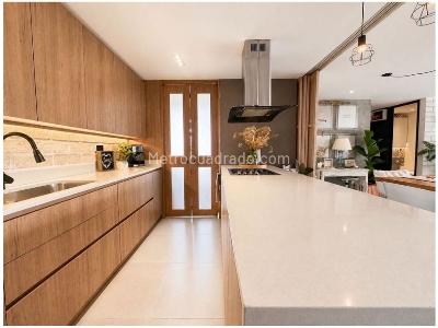 Apartamento de 3 alcobas en venta en Loma De Las Brujas, Envigado, 150 m² · foto 17 de 19