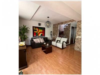 Casa de 3 alcobas en venta en La Abadia, Envigado, 166 m² · foto 3 de 20