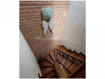 Casa de 3 alcobas en venta en La Abadia, Envigado, 166 m² · foto 16 de 20