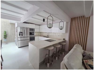 Casa de 3 alcobas en venta en La Mota, Medellín, 174 m² · foto 8 de 20