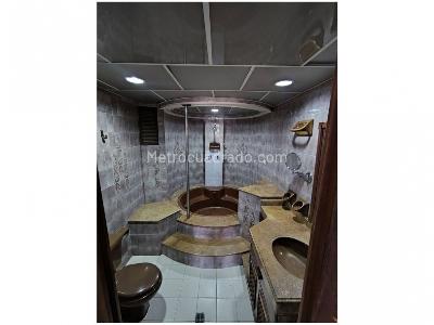 Apartamento de 4 alcobas en venta en Laureles, Medellín, 210 m² · foto 7 de 15