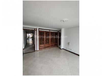 Apartamento de 4 alcobas en venta en Laureles, Medellín, 210 m² · foto 8 de 15