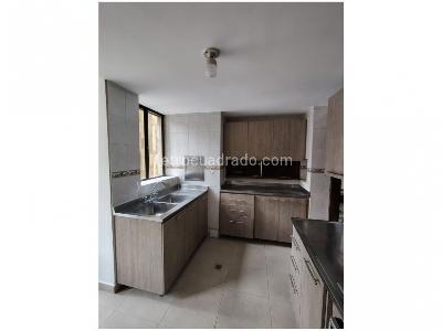Apartamento de 4 alcobas en venta en Laureles, Medellín, 210 m² · foto 12 de 15