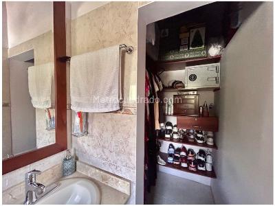 Casa de 3 alcobas en venta en Diego Echavarria, Medellín, 174 m² · foto 18 de 20