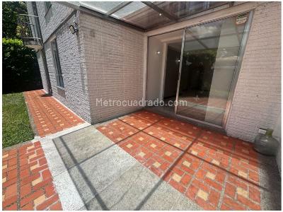 Apartamento en venta en La Aguacatala, Medellín · foto 7 de 17