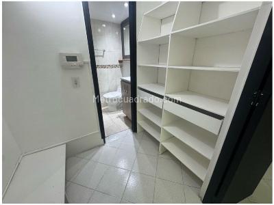 Apartamento en venta en La Aguacatala, Medellín · foto 14 de 17