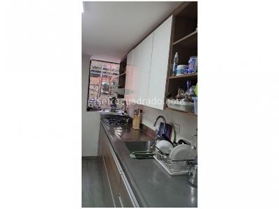 Apartamento de 3 alcobas en venta en Loma Del Campestre, Medellín, 168 m² · foto 8 de 20