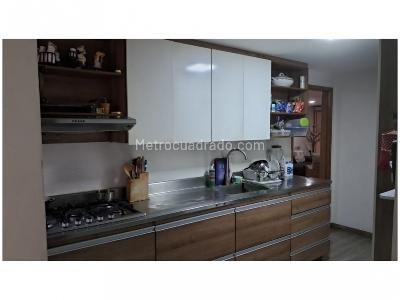 Apartamento de 3 alcobas en venta en Loma Del Campestre, Medellín, 168 m² · foto 9 de 20