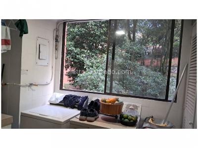 Apartamento de 3 alcobas en venta en Loma Del Campestre, Medellín, 168 m² · foto 10 de 20