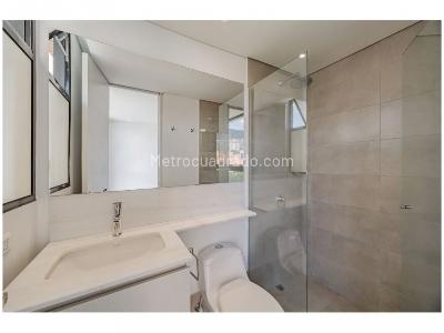 Apartamento de 2 alcobas en venta en Lalinde, Medellín, 85 m² · foto 18 de 20