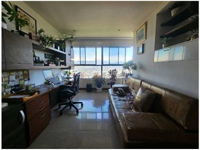 Apartamento de 3 alcobas en venta en Loma De Los Gonzalez, Medellín, 210 m² · foto 5 de 11