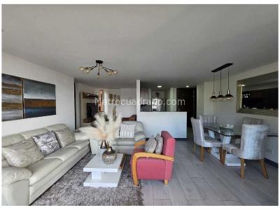 Apartamento en venta en Loma Del Esmeraldal, Envigado · foto 4 de 20