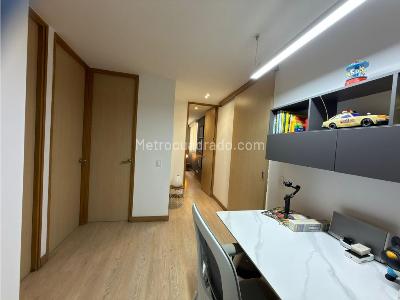 Apartamento de 3 alcobas en venta en Loma De Las Brujas, Envigado, 100 m² · foto 12 de 19