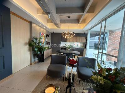 Apartamento de 3 alcobas en venta en Loma De Las Brujas, Envigado, 100 m² · foto 2 de 19