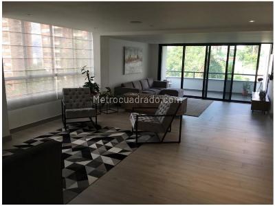 Apartamento en venta en El Poblado, Medellín · foto 2 de 15