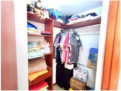 Apartamento en venta en Loma De Los Bernal, Medellín · foto 8 de 20