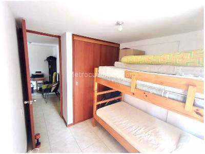 Apartamento en venta en Loma De Los Bernal, Medellín · foto 9 de 20
