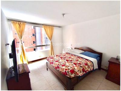Apartamento en venta en Loma De Los Bernal, Medellín · foto 11 de 20