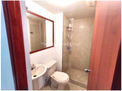 Apartamento en venta en Loma De Los Bernal, Medellín · foto 15 de 20